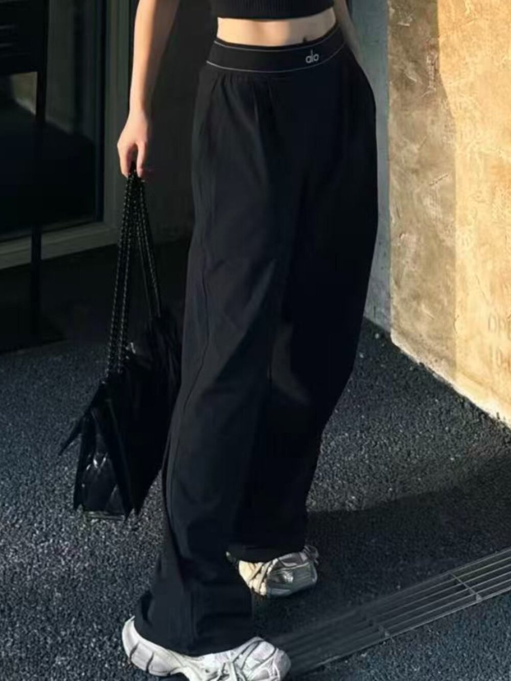 Brand new ALO Yoga Women's Black Suit Up Trouser (Regular)👍✨